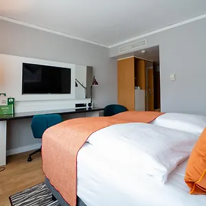 **** Hotel Berlin Airport - Conference Centre By Ihg Germania