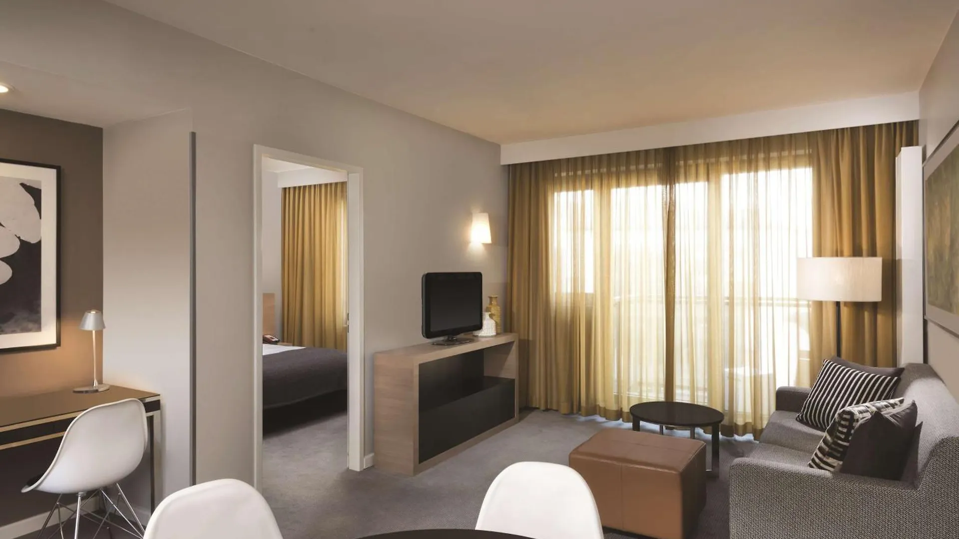 Adina Apartment Hotel Hamburg Michel 4*,  Germania